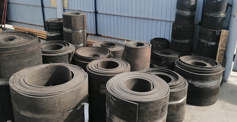 Поступление конвейерной ленты Б/У на склад компании.