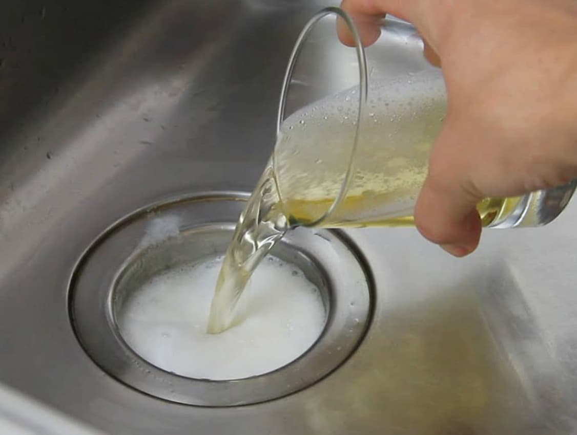 Средство для очистки канализационных труб – Каустическая сода (NaOH)