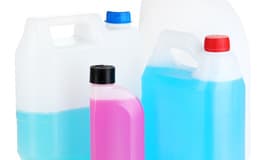 Стеклоомывающие и охлаждающие жидкости