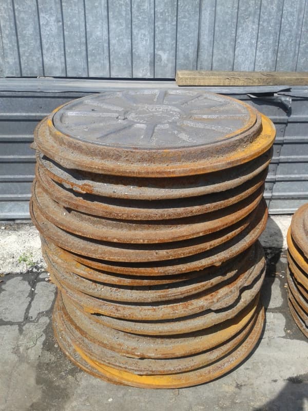 Люк чугунный канализационный тип Л,С,Т купить в Иркутске Сибэнерго