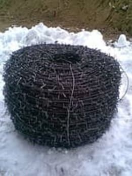 Одноосновная колючая проволока, черная