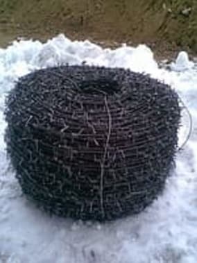 Одноосновная колючая проволока, черная