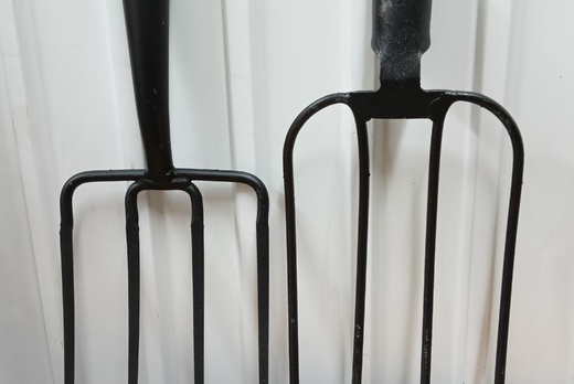 Вилы цельные цельнокованные