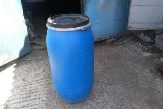 Бочки пластиковые б/у 100 / 150 л.